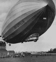 Photograph of a Graf zeppelin (Wikipedia).